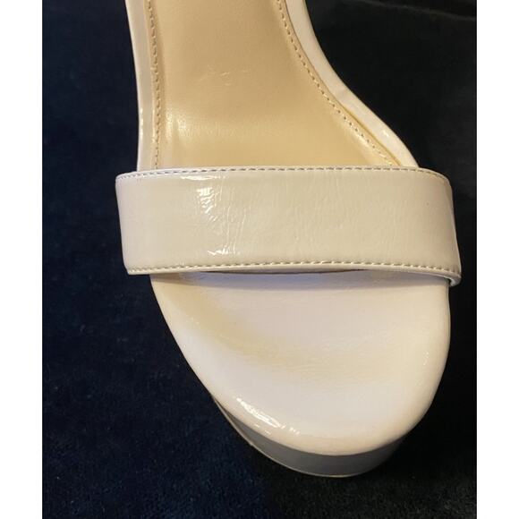 STEVE MADDEN Women's “Blane” Size 9.5M Bone Patent Platform Ankle Strap Heels - Picture 9 of 15